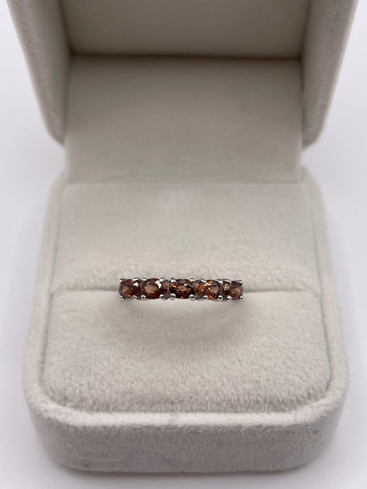 9ct white gold zircon ring