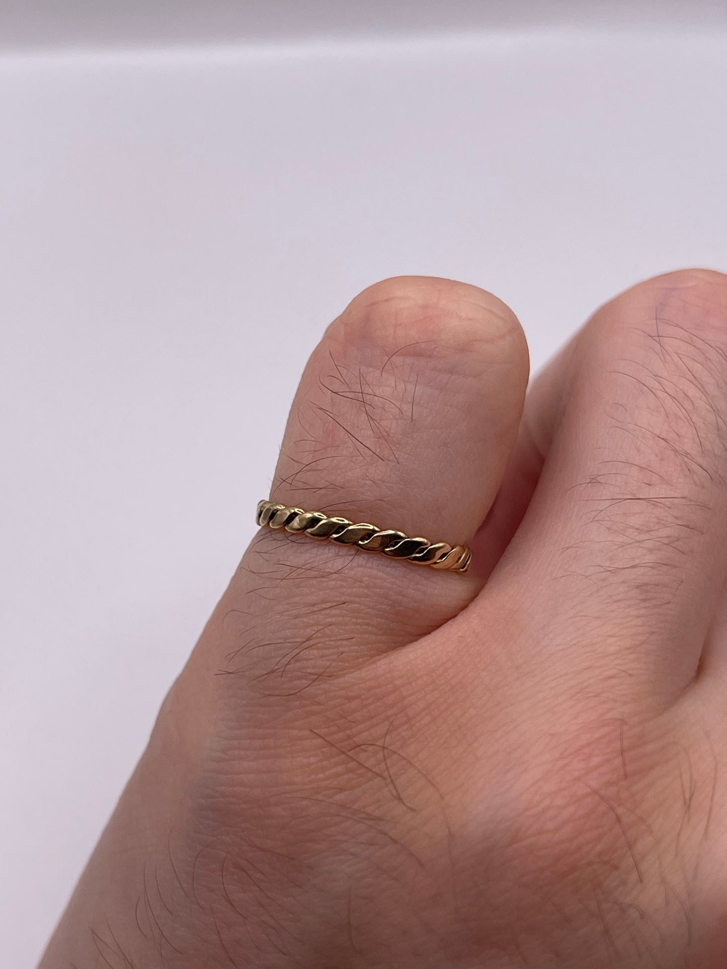 9ct gold ring