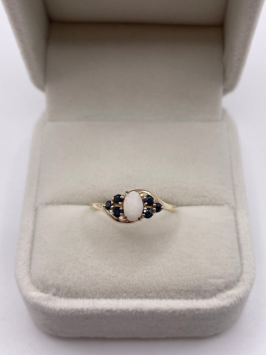 9ct gold opal and sapphire ring