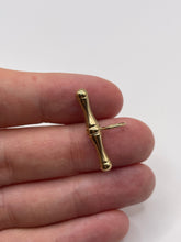 Load image into Gallery viewer, 9ct gold T bar pendant
