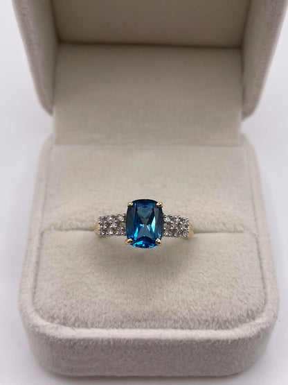 9ct gold topaz and diamond ring