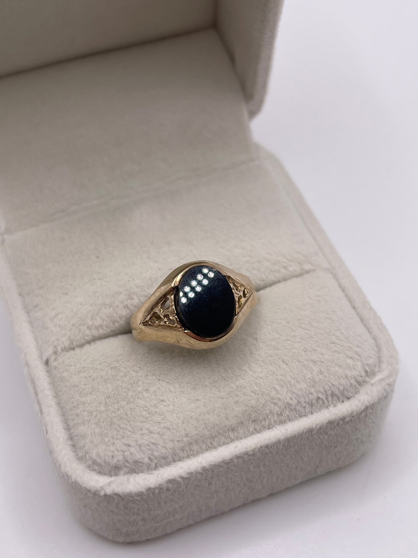 9ct gold onyx signet ring