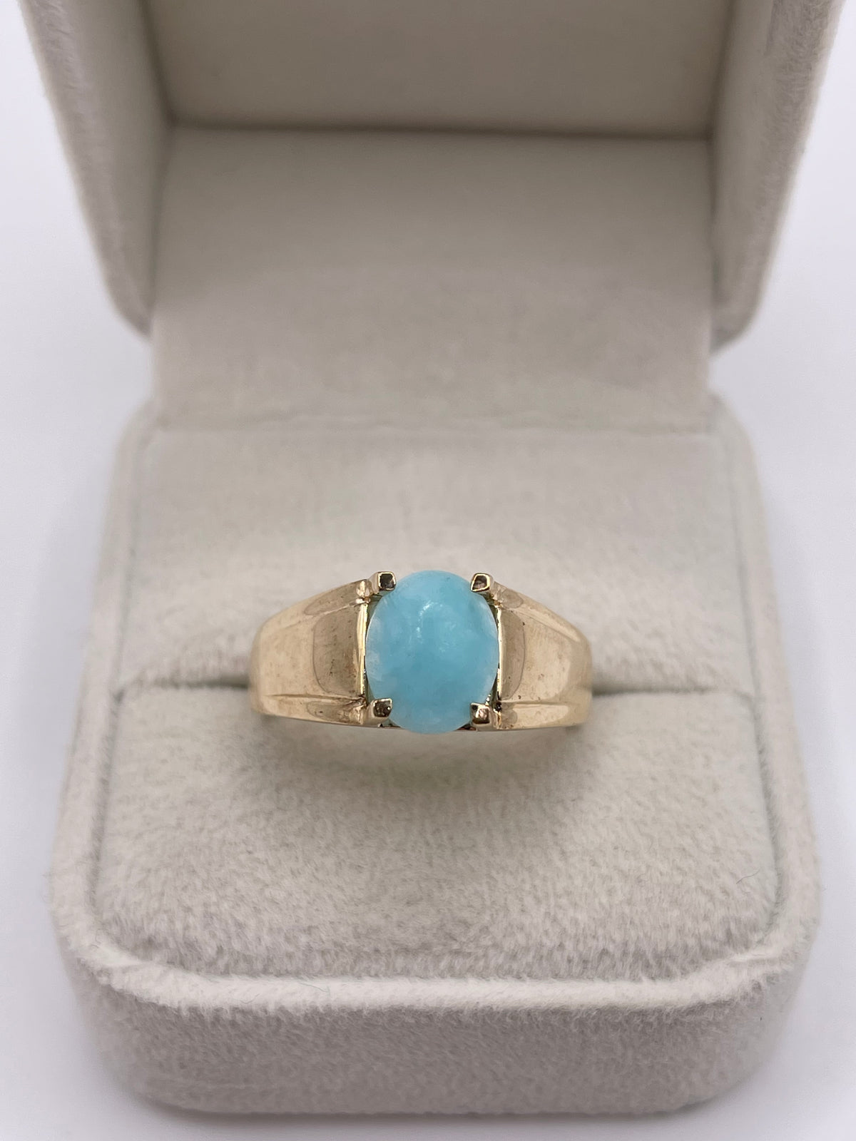 9ct gold gemstone ring