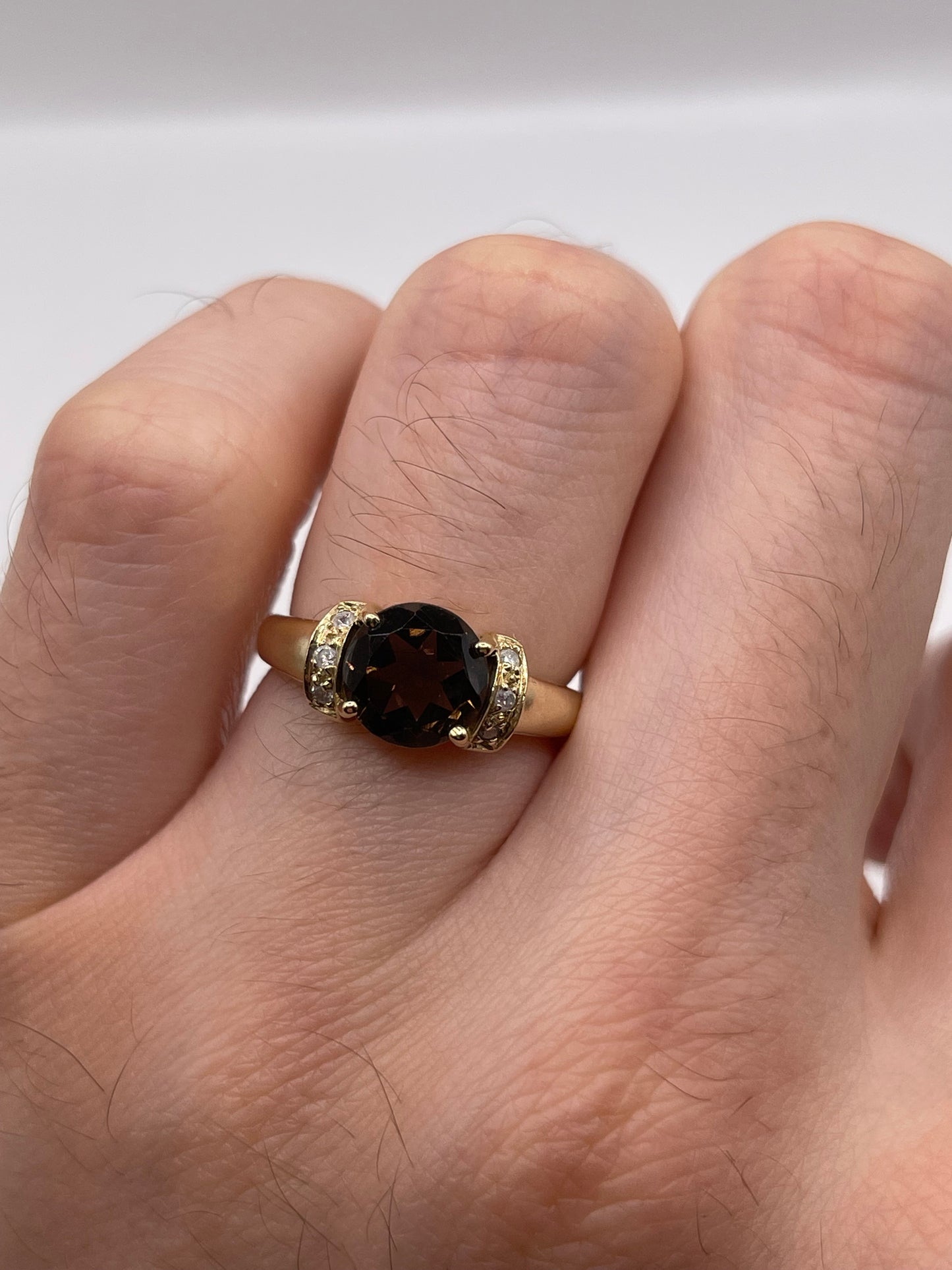 9ct gold Smokey quartz and diamond ring