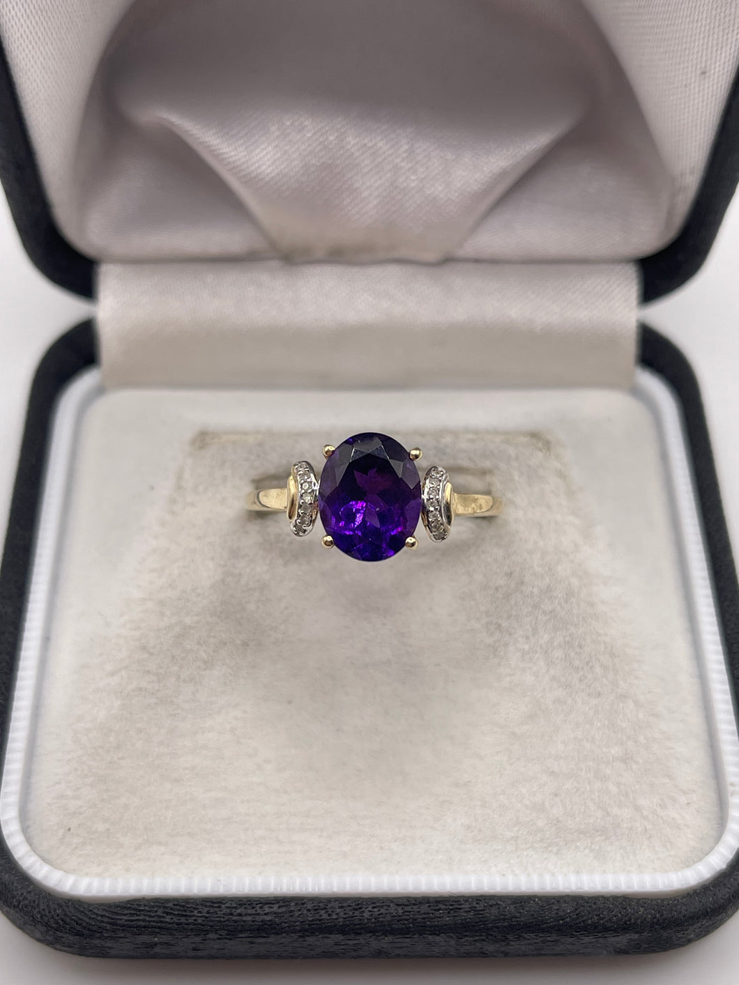 9ct gold amethyst and diamond ring