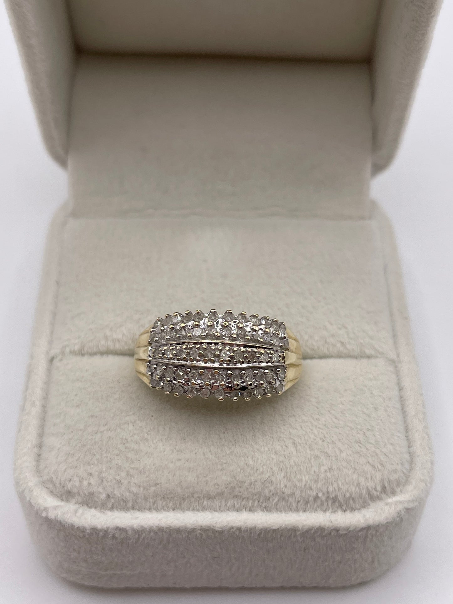9ct gold diamond cluster ring