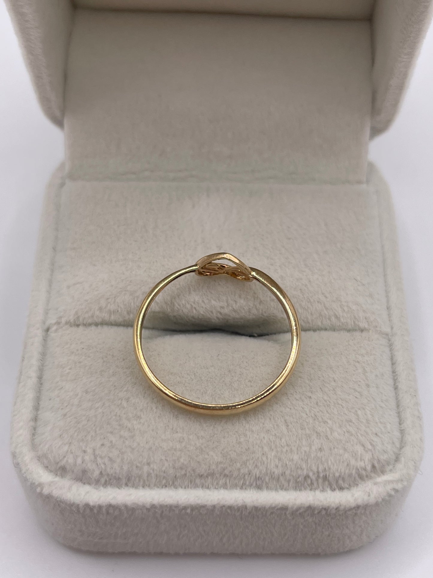9ct gold heart knot ring