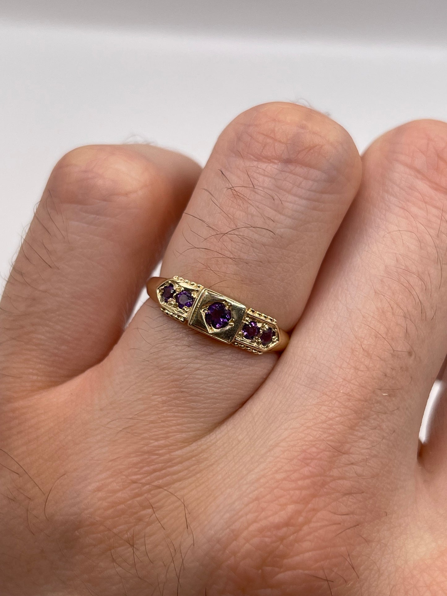 9ct gold amethyst ring