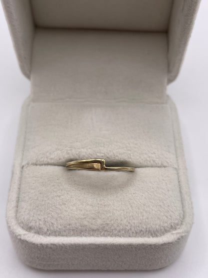 9ct gold ring