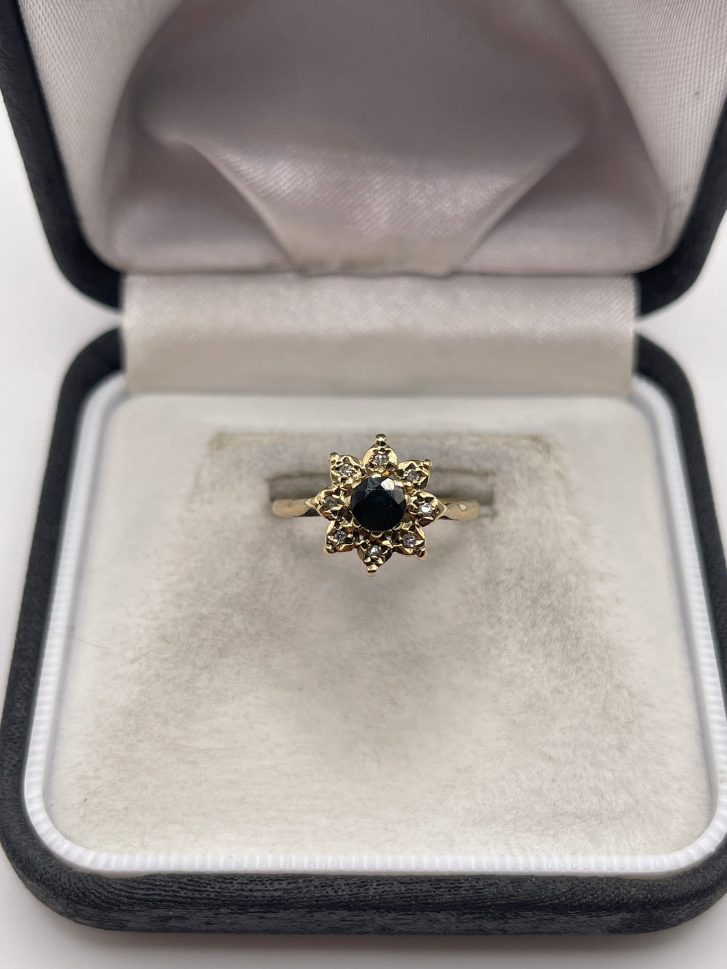 9ct gold sapphire and diamond ring