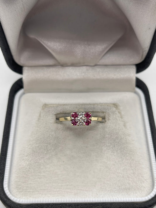 18ct gold ruby and diamond ring