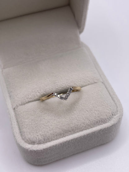 9ct gold diamond wishbone ring