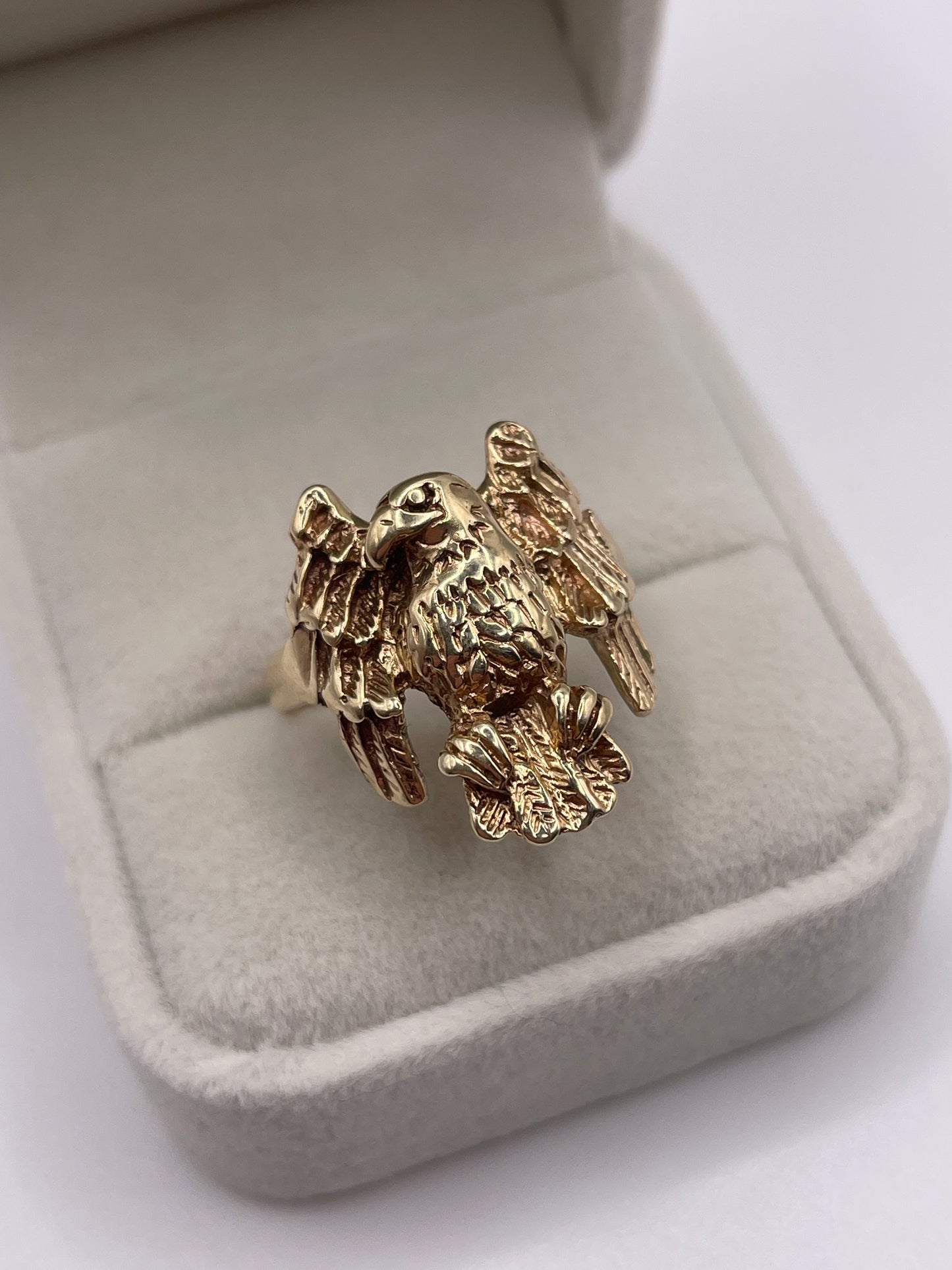 9ct gold eagle ring