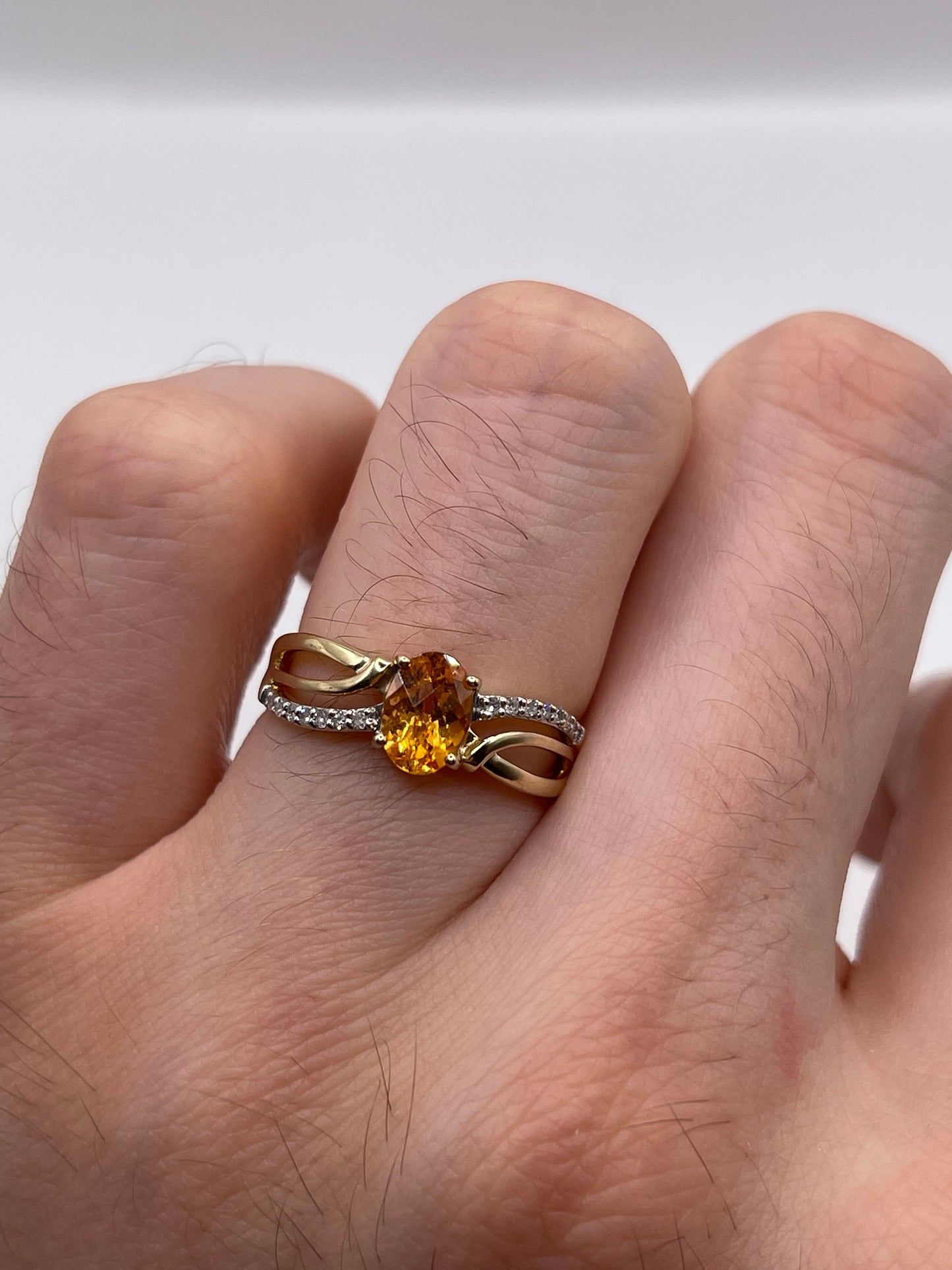 9ct gold mandarin garnet and diamond ring