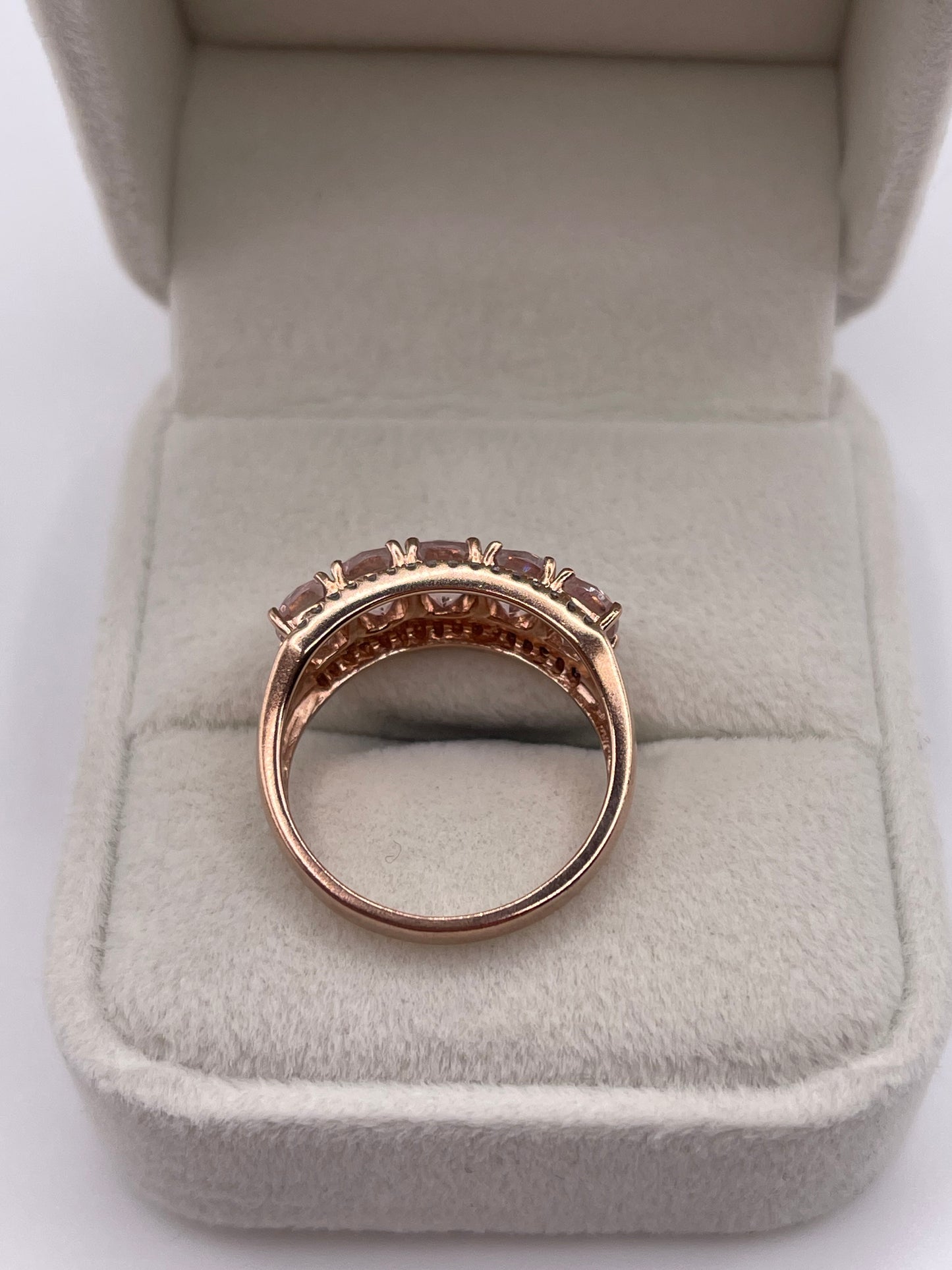 9ct rose gold morganite and diamond ring