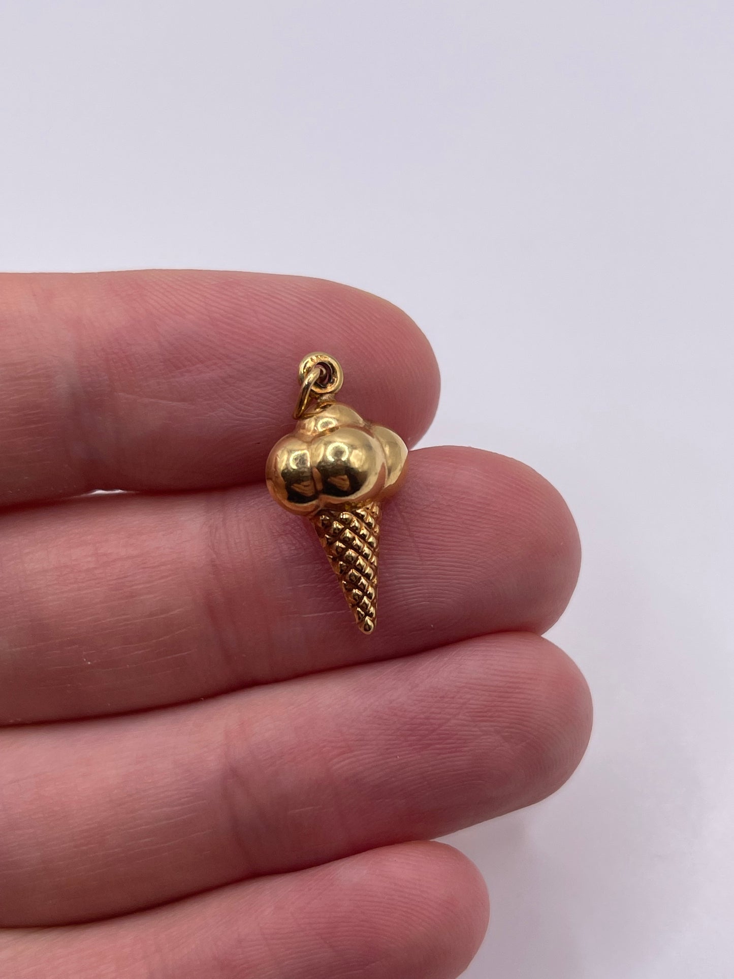 9ct gold ice cream charm
