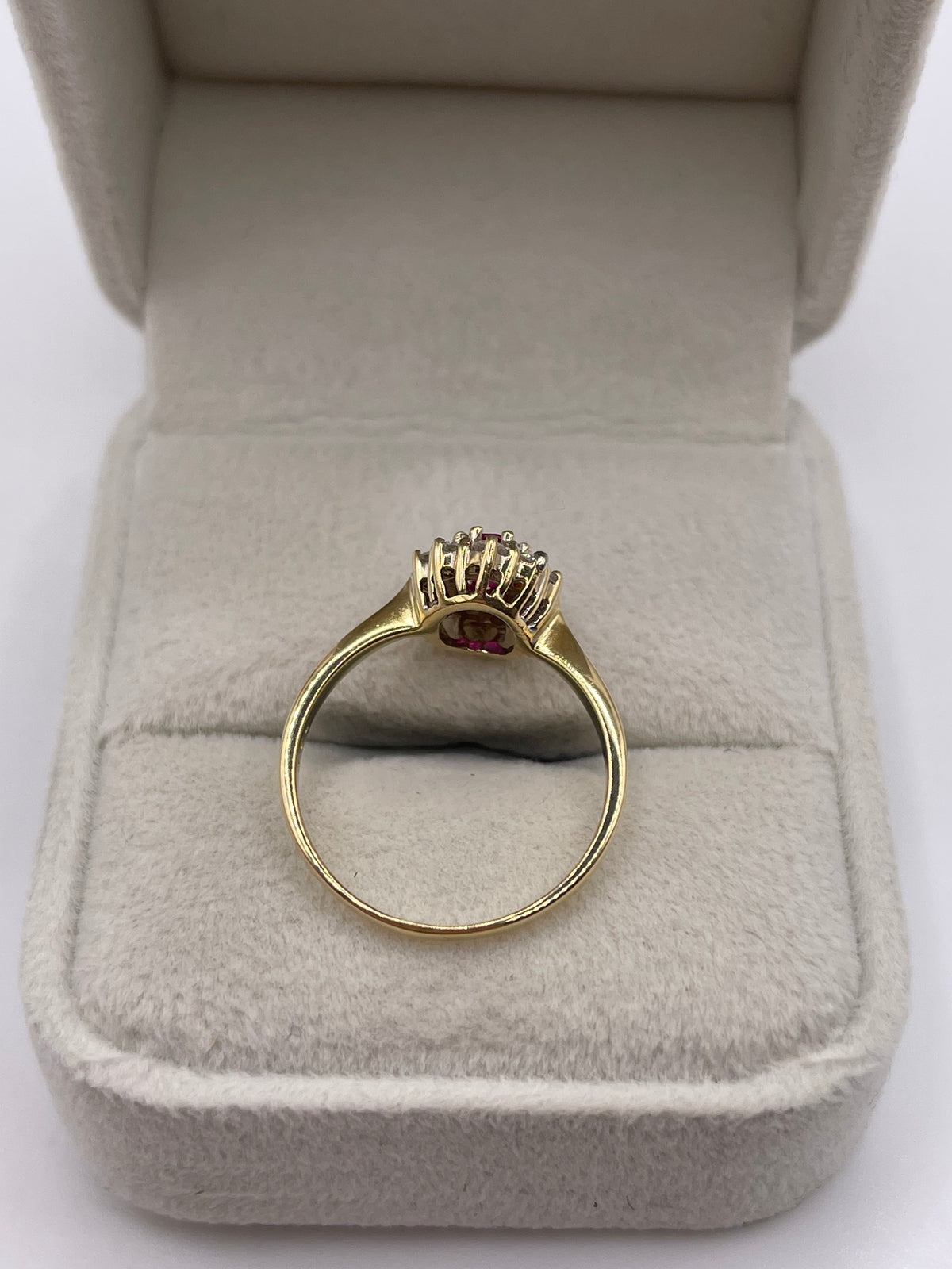 18ct gold ruby and diamond ring