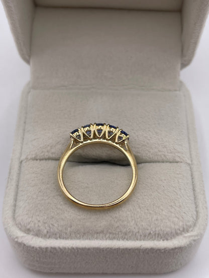 9ct gold sapphire ring
