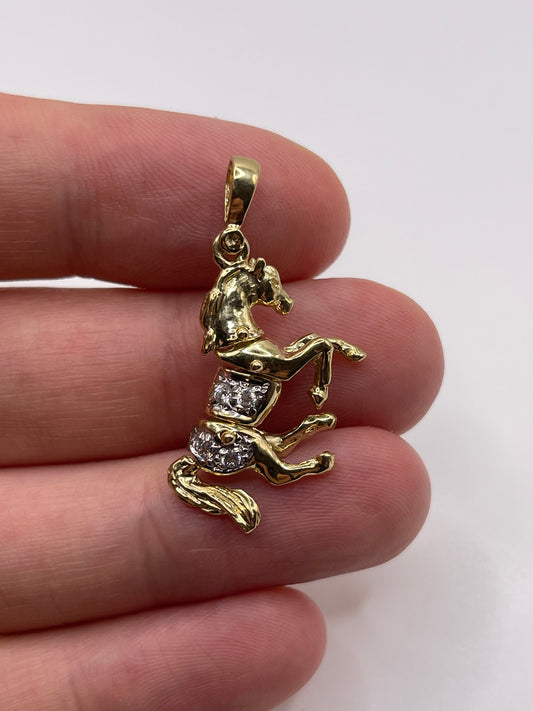 9ct gold cz horse pendant