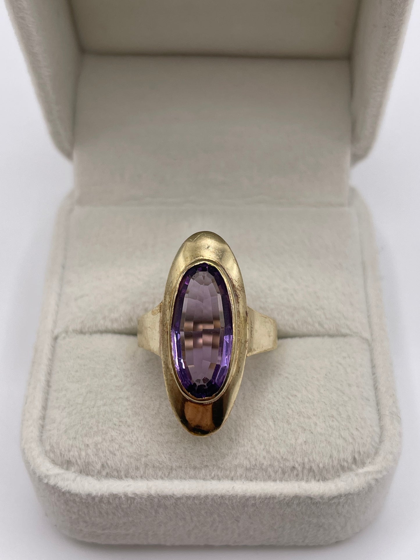 8ct gold amethyst ring
