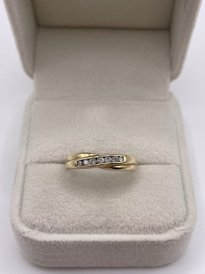 9ct gold diamond ring