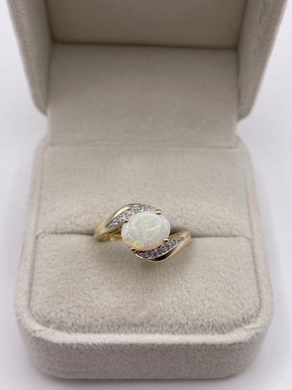9ct gold opal and diamond ring