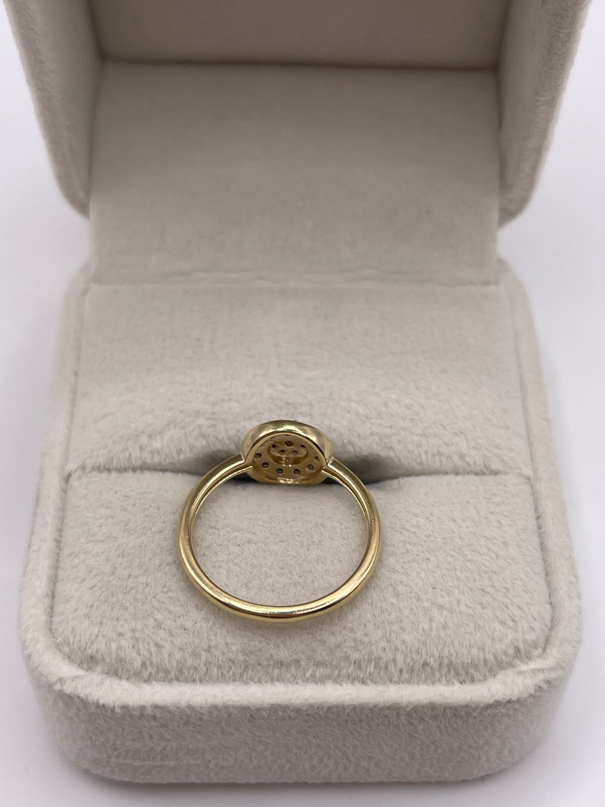 9ct gold diamond cluster ring