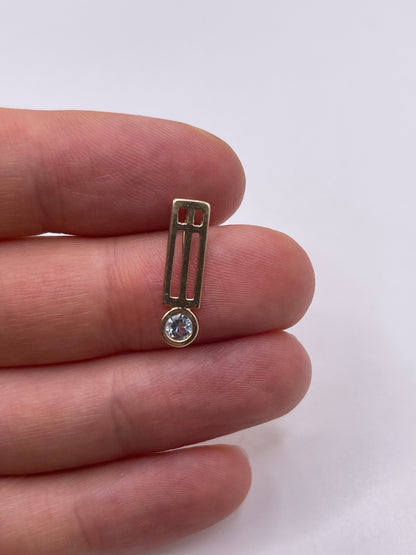 9ct gold blue topaz pendant