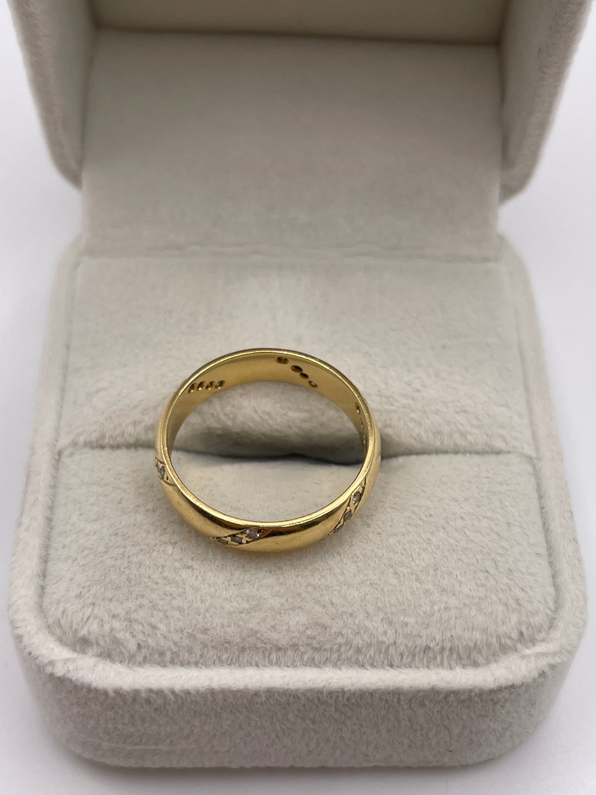 18ct gold diamond ring