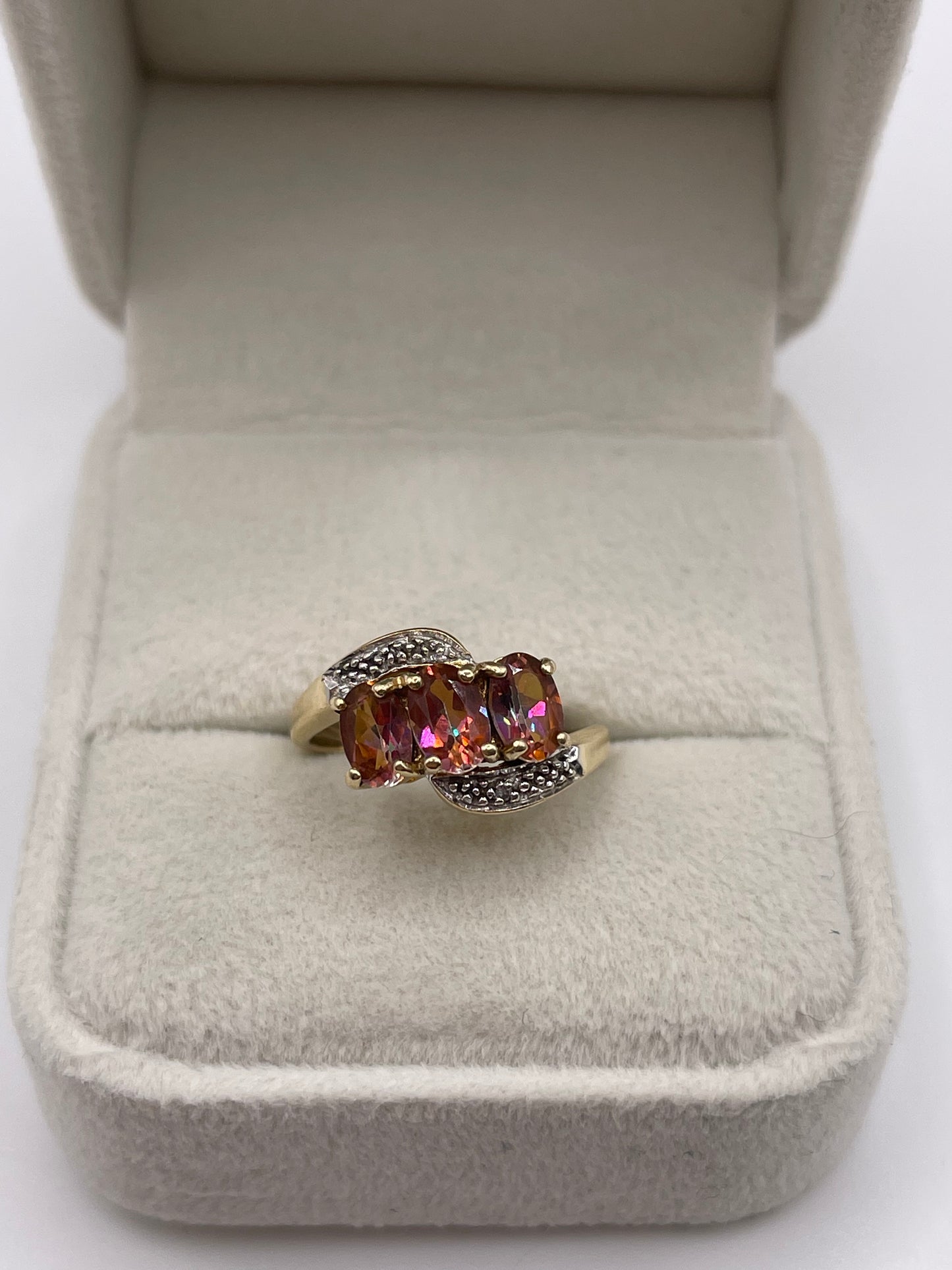 9ct gold topaz and diamond ring