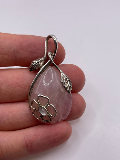 Silver rose quartz pendant