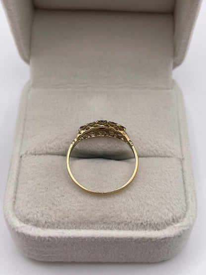 9ct gold garnet ring