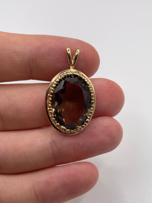 9ct gold Smokey quartz pendant