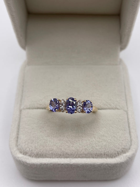 9ct gold tanzanite and zircon ring