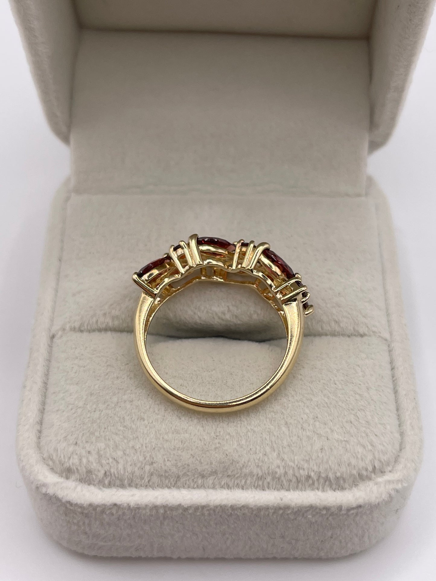 9ct gold garnet cluster ring