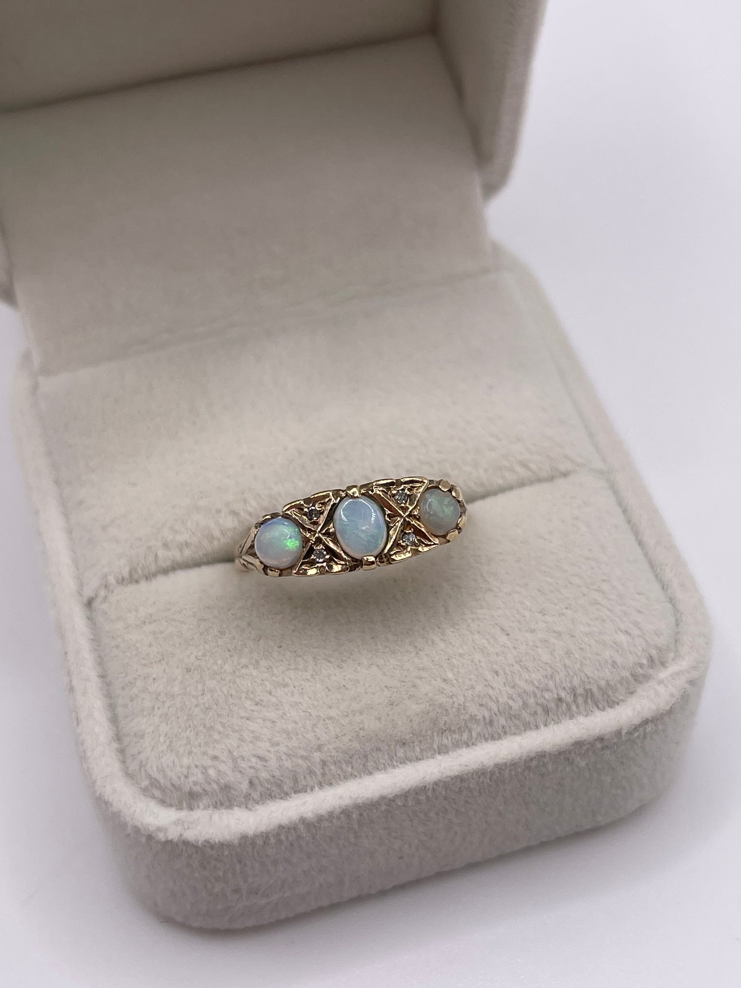 9ct gold opal and diamond ring