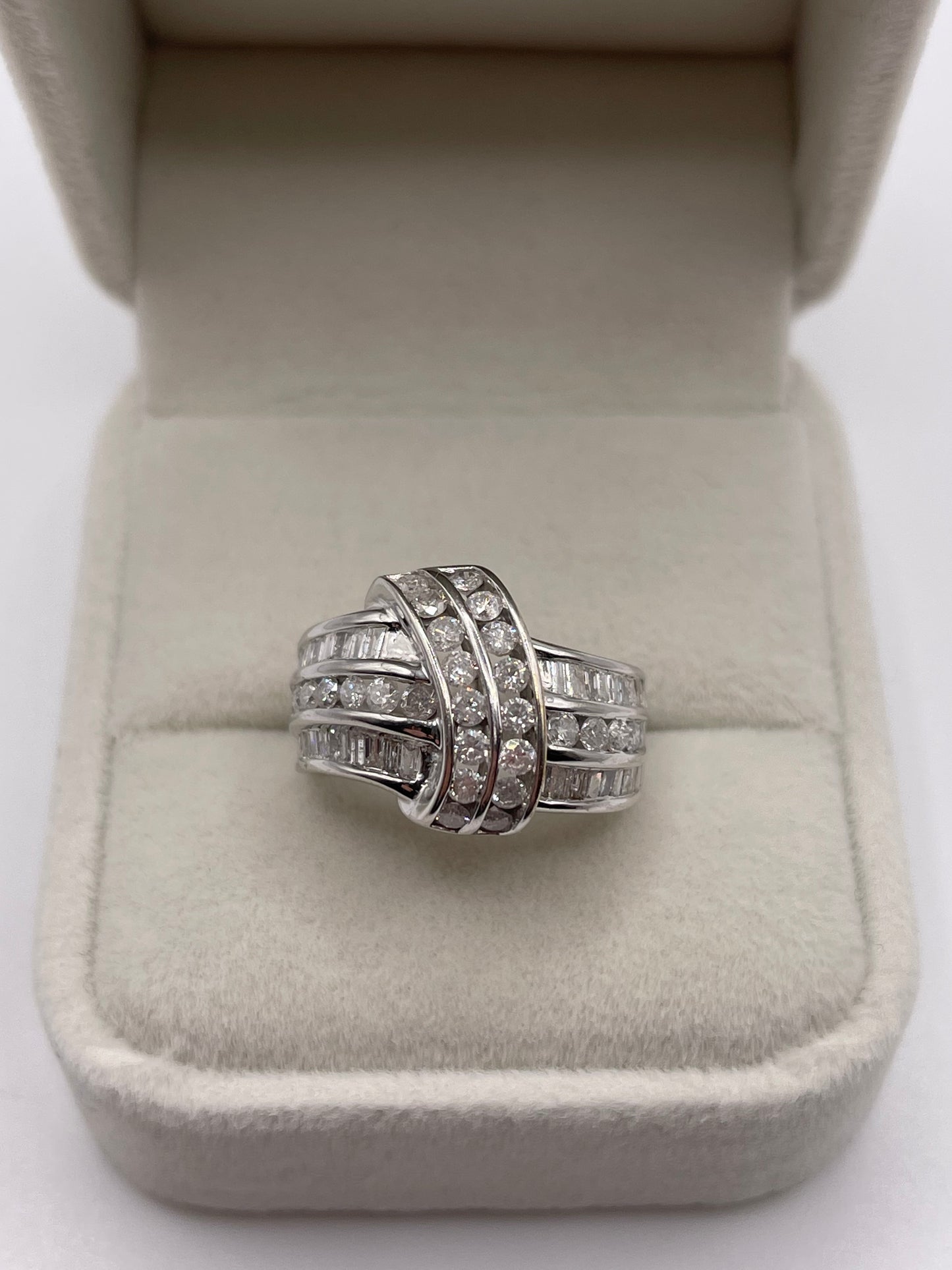 9ct white gold diamond cluster ring