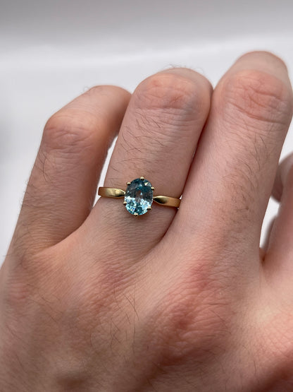 9ct gold blue zircon ring