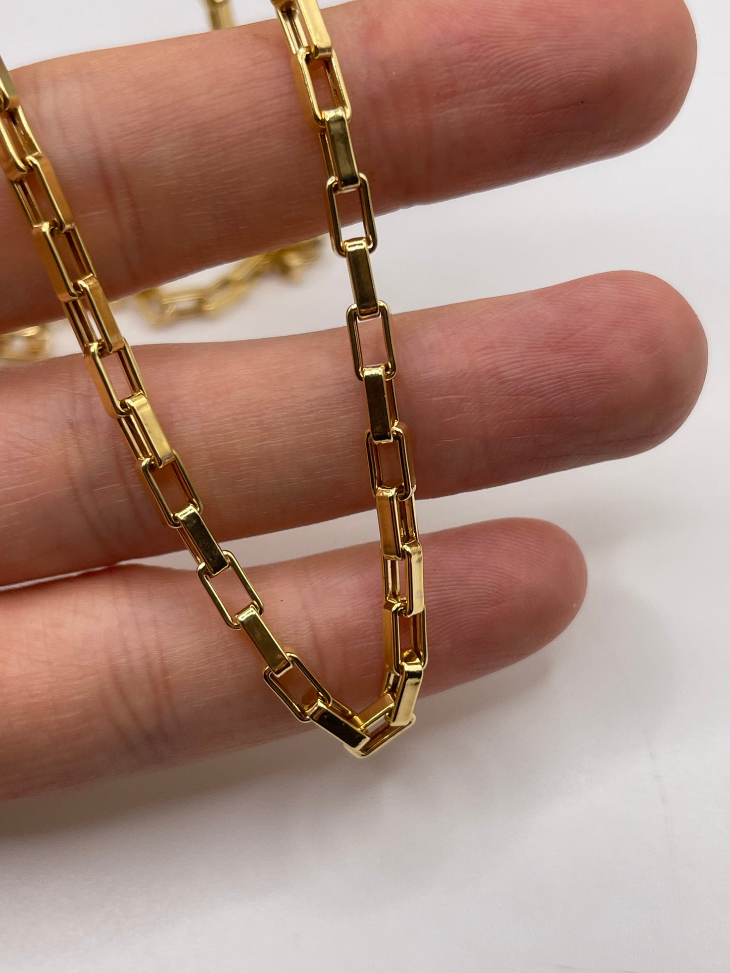 9ct gold chain 497
