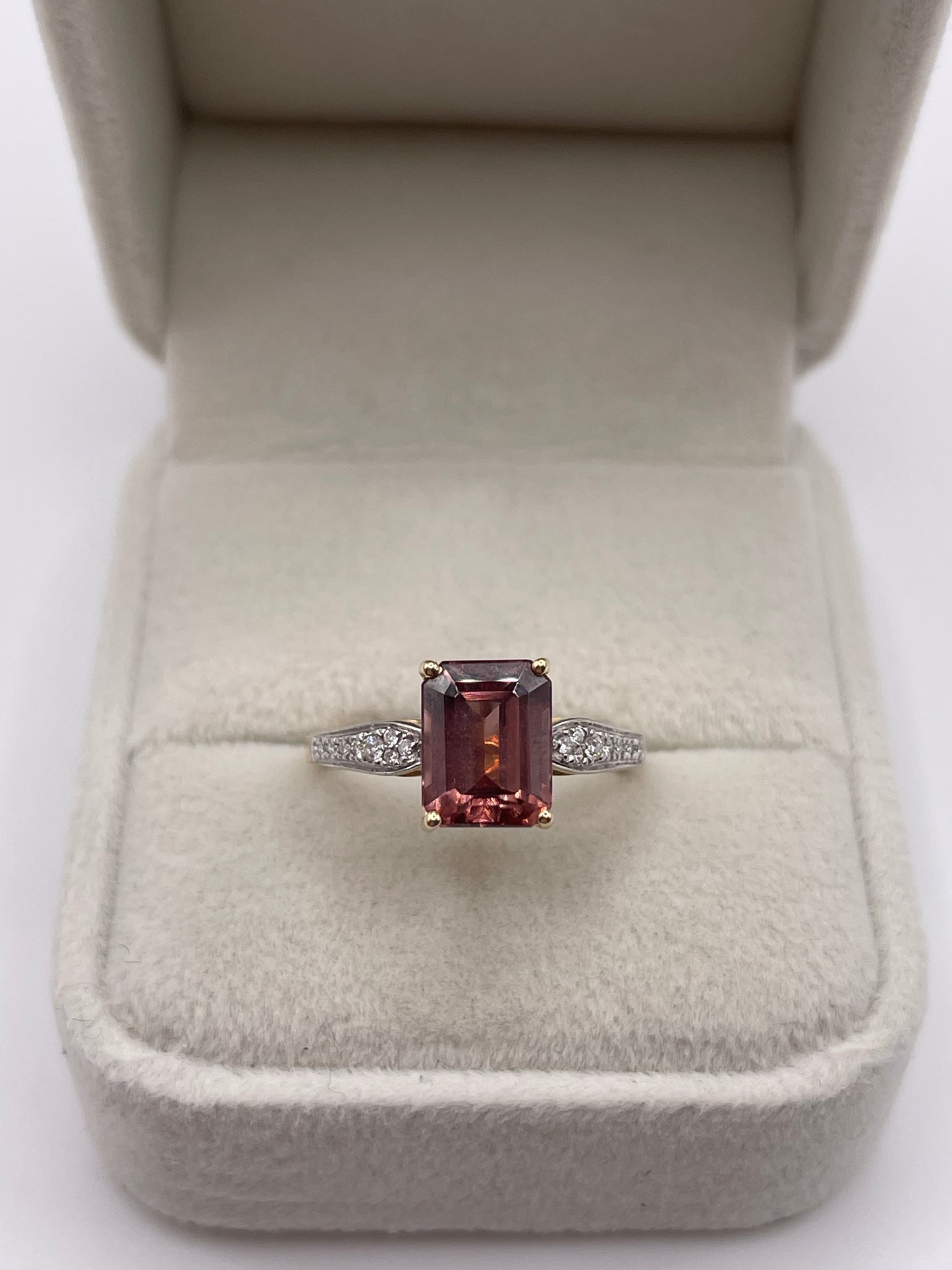 14ct gold tourmaline and diamond ring