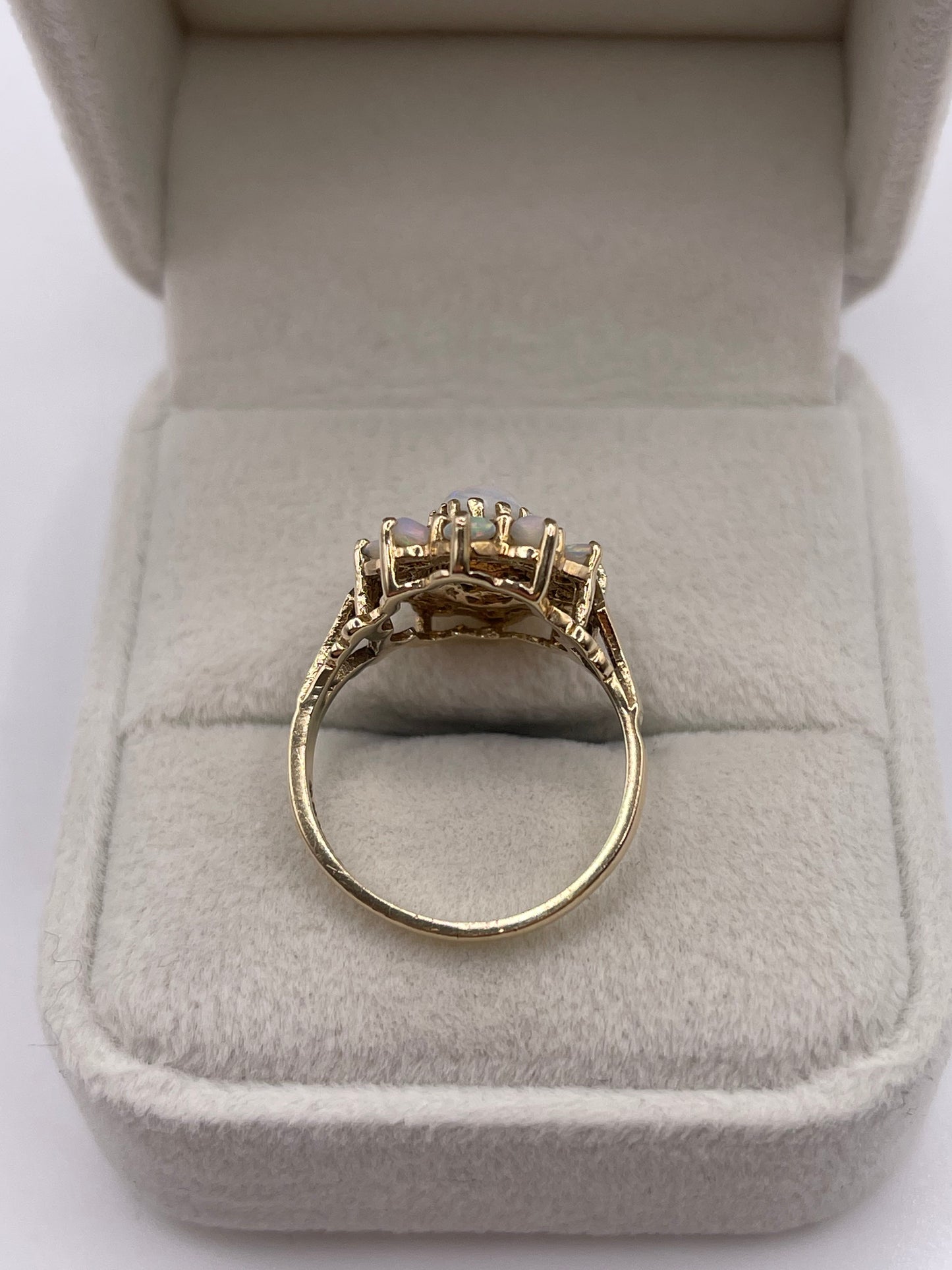 9ct gold opal cluster ring