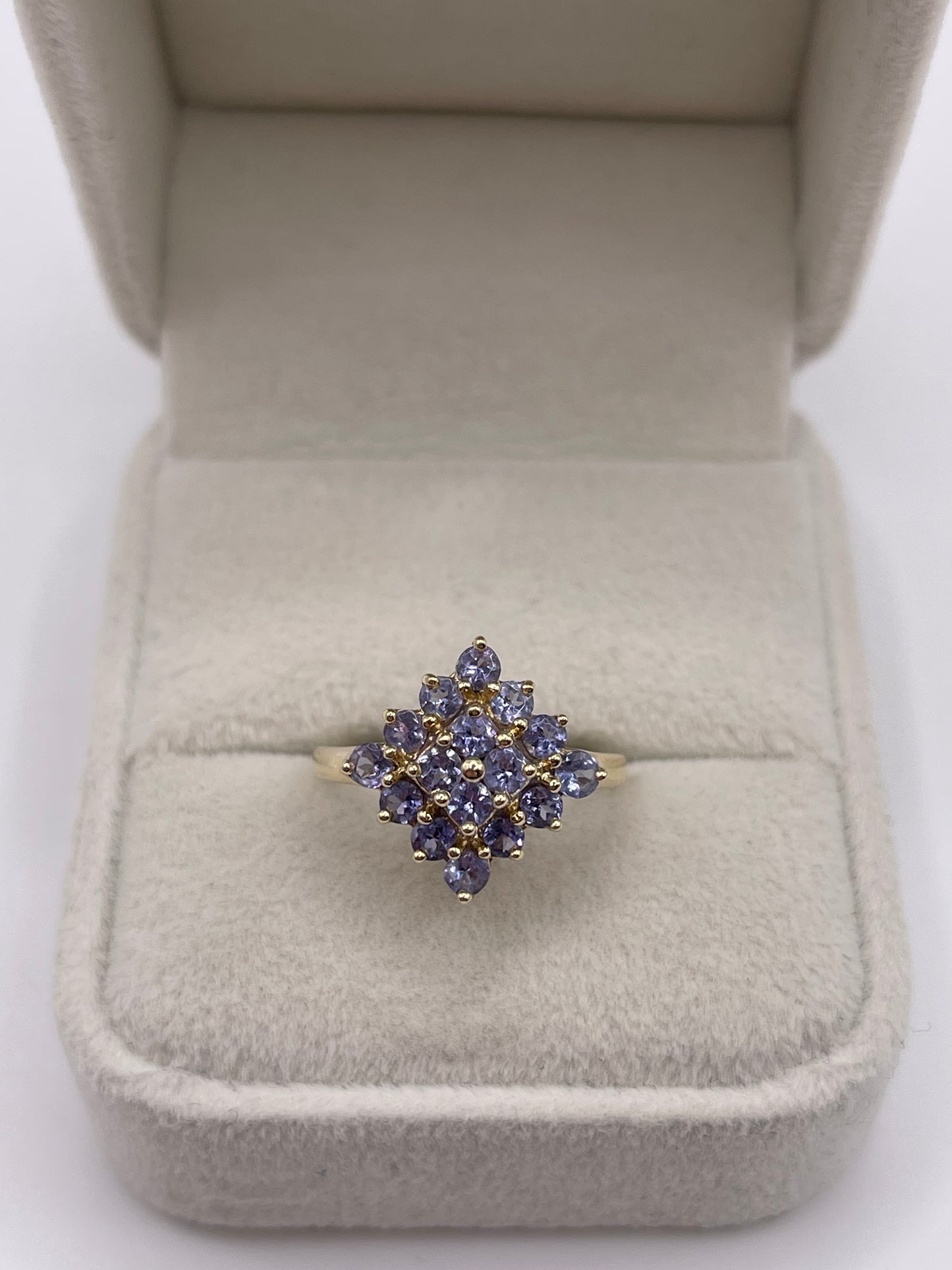 9ct gold tanzanite cluster ring