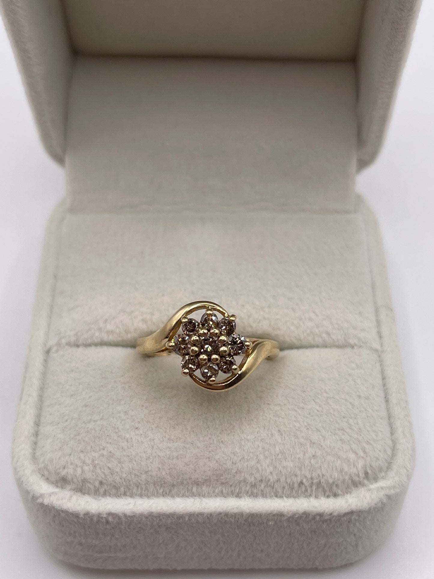 9ct gold cognac diamond cluster ring