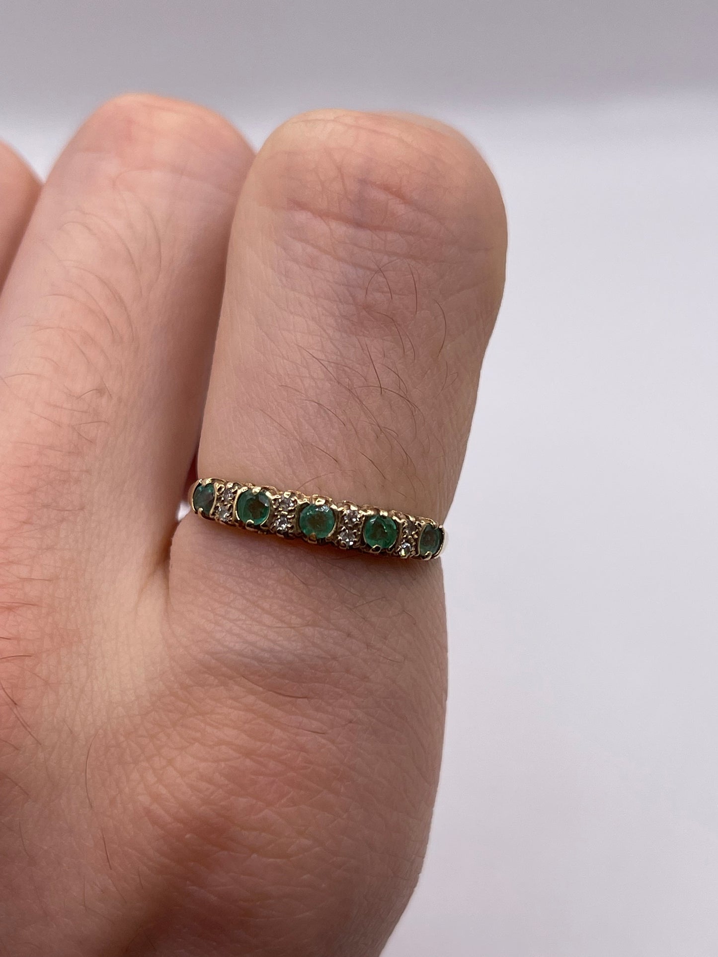 9ct gold emerald and diamond ring