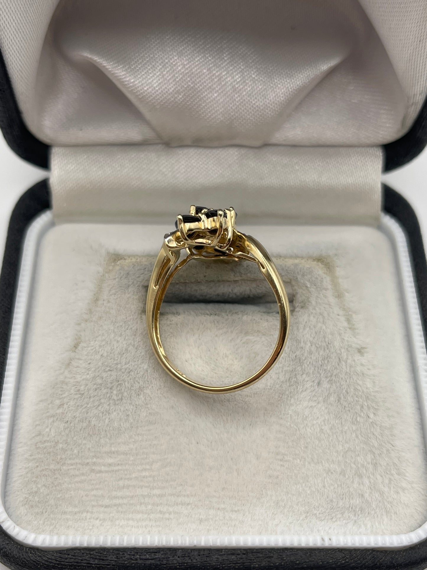 9ct gold sapphire and diamond ring