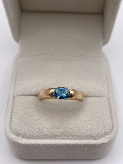 9ct gold blue topaz ring