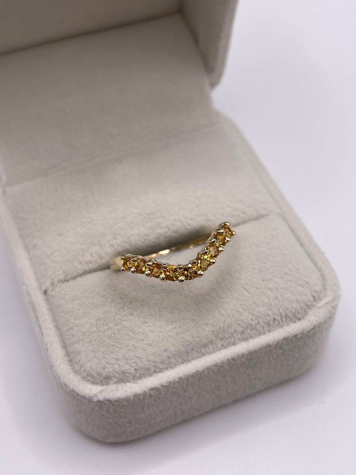 9ct gold citrine wishbone ring