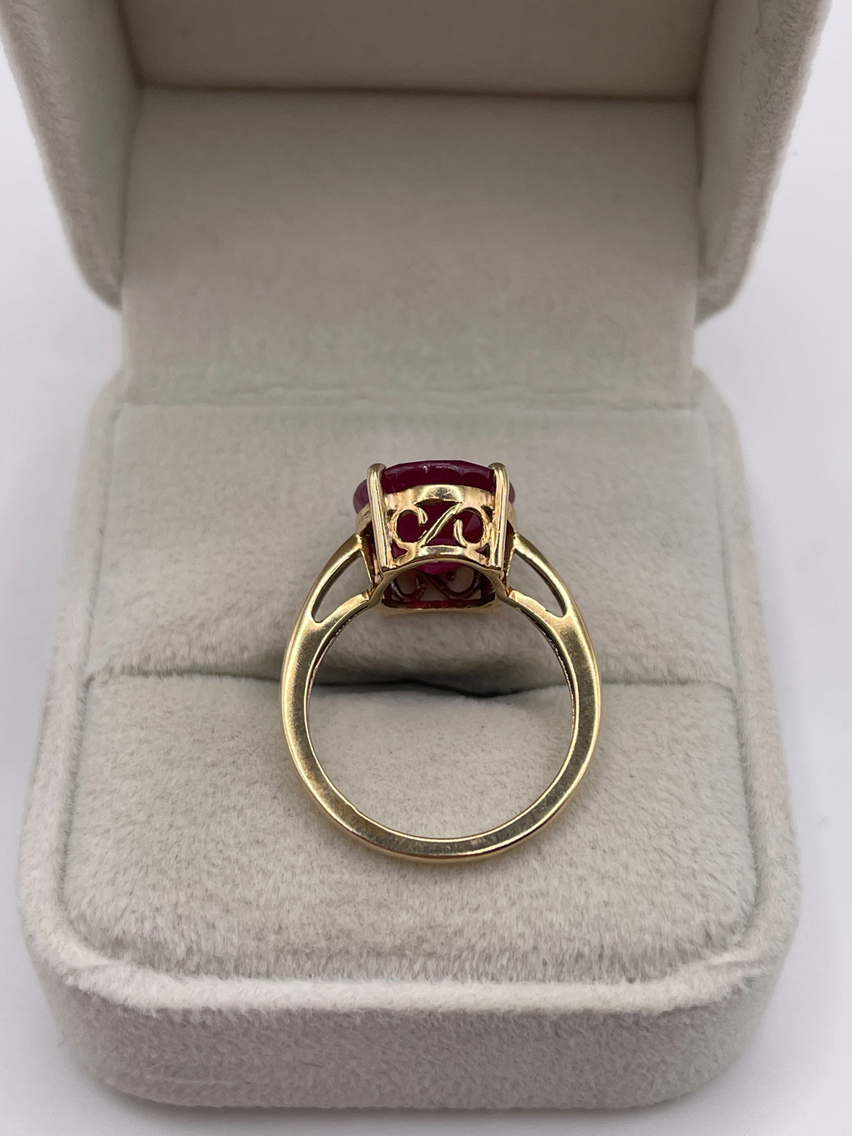 9ct gold ruby ring