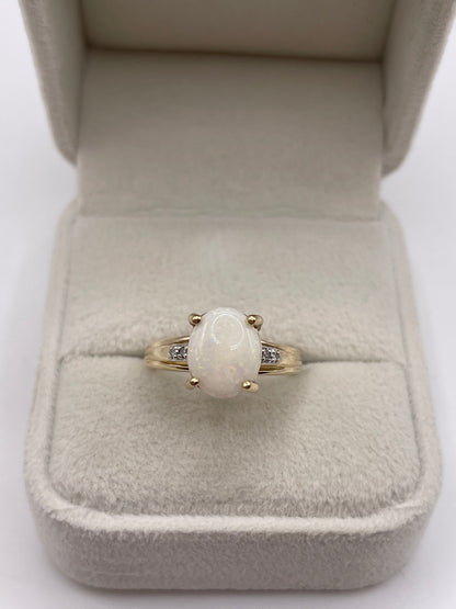 9ct gold opal and diamond ring