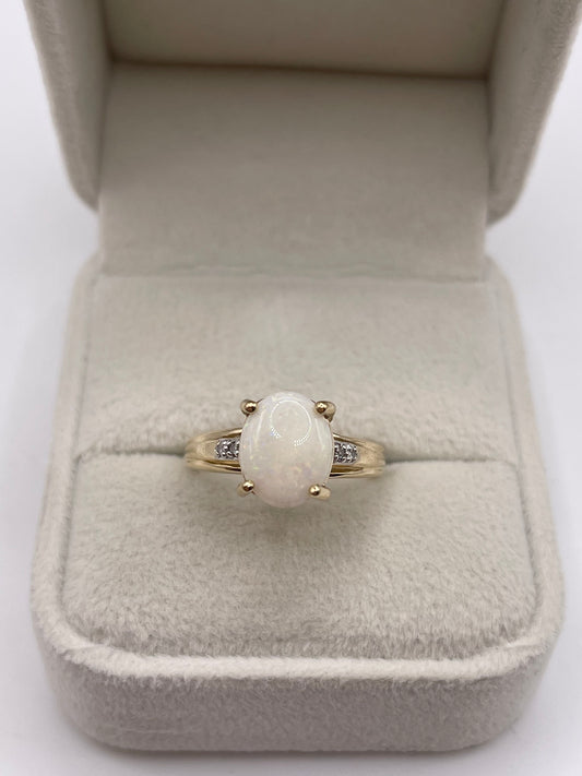 9ct gold opal and diamond ring